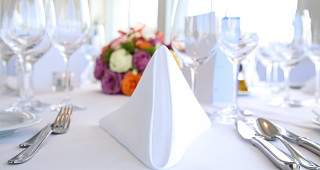 Bankett-Tisch geschmückt Bankett-Tisch geschmückt