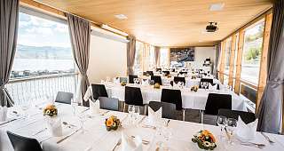 Festschiff LS Stäfa Catering auf dem Zürichsee Festschiff LS Stäfa Catering auf dem Zürichsee