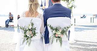 Ceremony on the shores of Lake Zurich