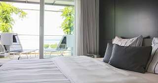 Hotel Marina Lachen Zimmer mit Balkon und Seesicht Hotel Marina Lachen Zimmer mit Balkon und Seesicht