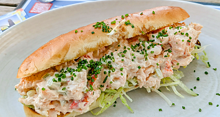 Hummer-Woche Hummer-Ragout im Hot Dog Brötchen