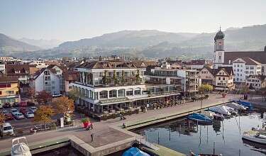 Marina Lachen Luftaufnahme