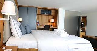 Marina Lachen Hotelzimmer (mit und ohne Seesicht / mit und ohne Balkon)